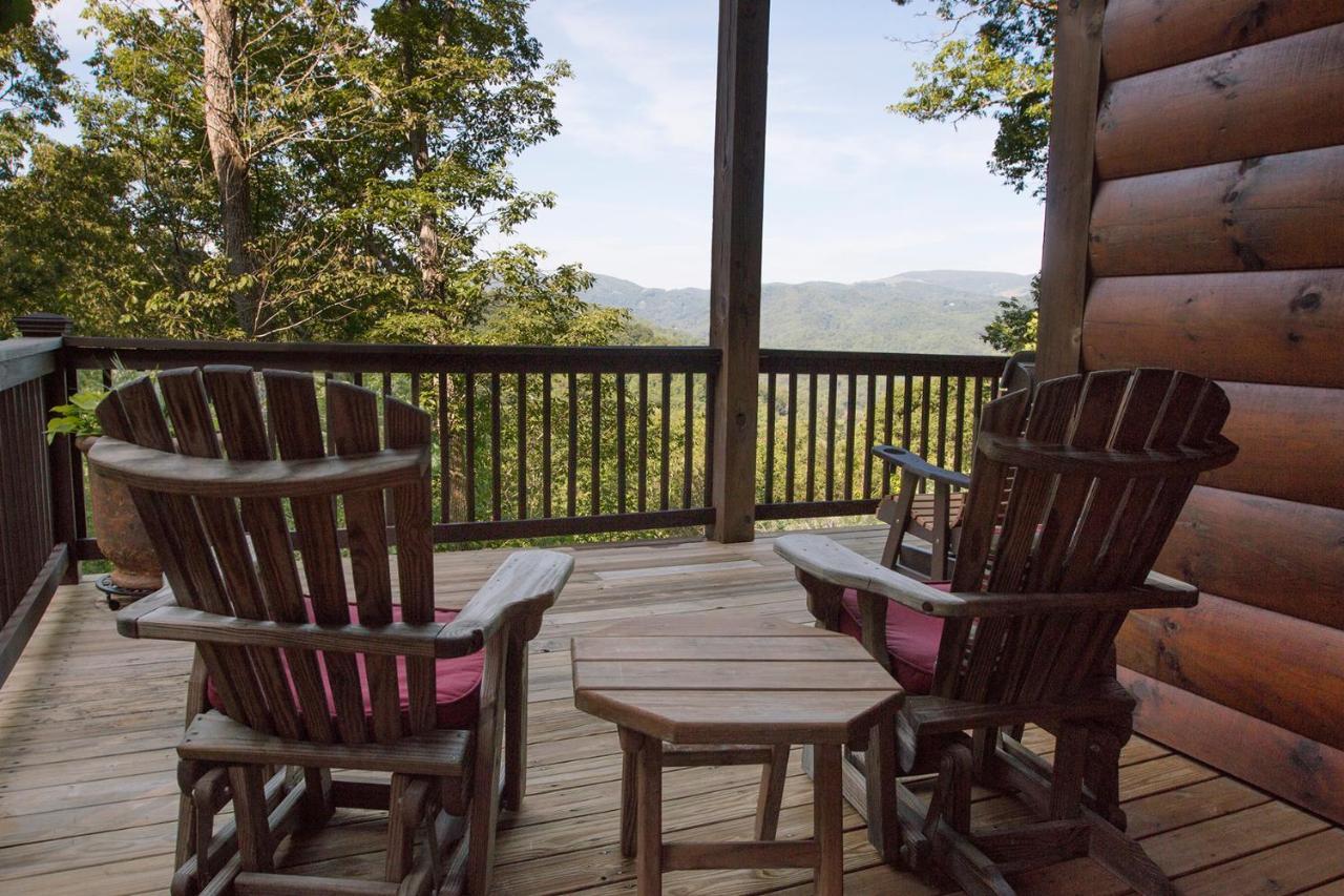 Lazy Bear Lodge Valle Crucis Zewnętrze zdjęcie