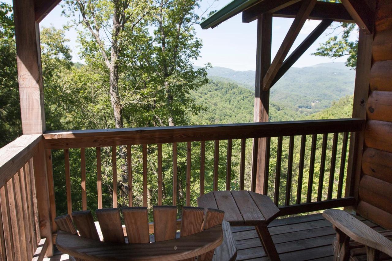 Lazy Bear Lodge Valle Crucis Zewnętrze zdjęcie
